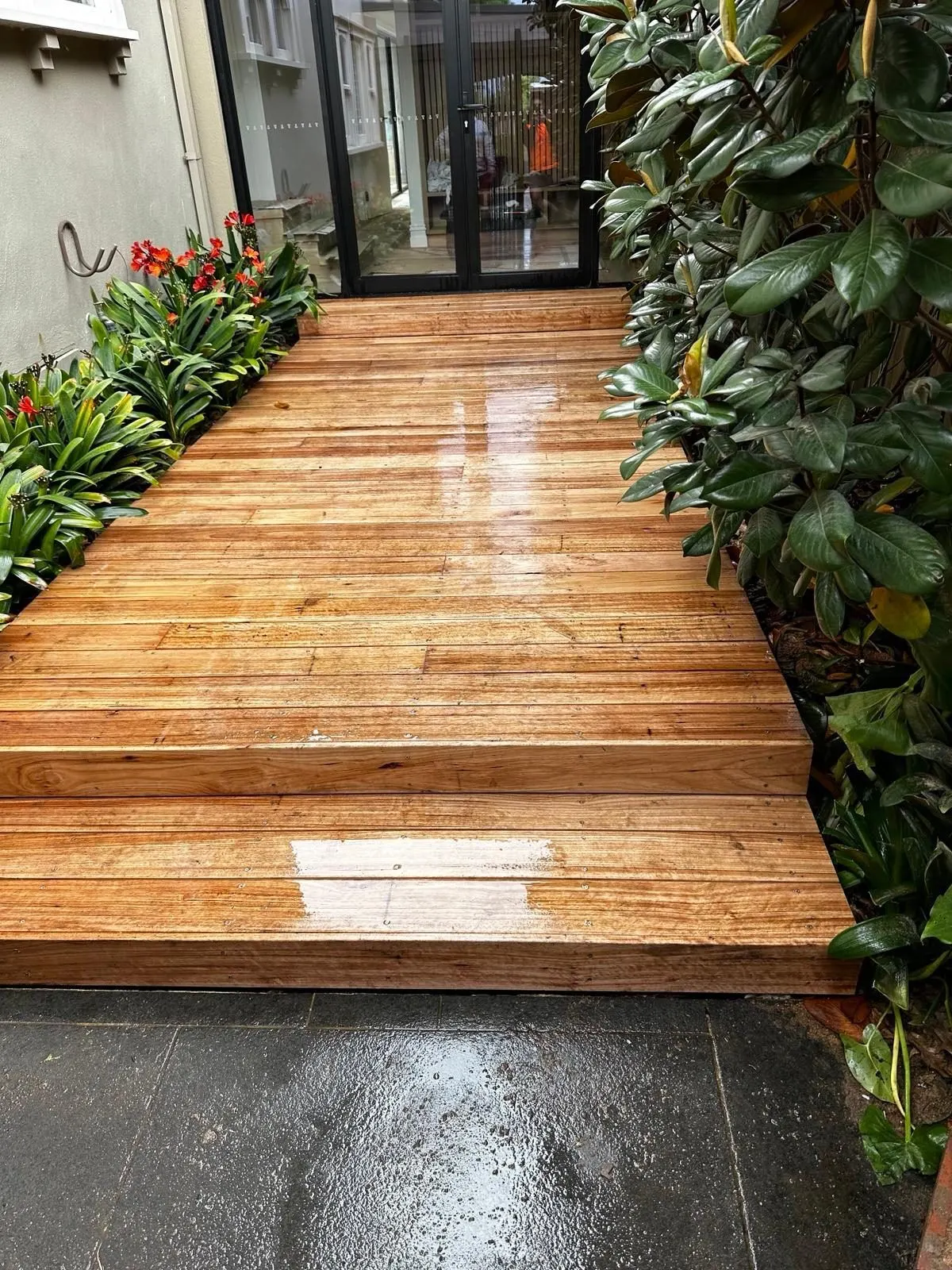 Timber outdoor structure build